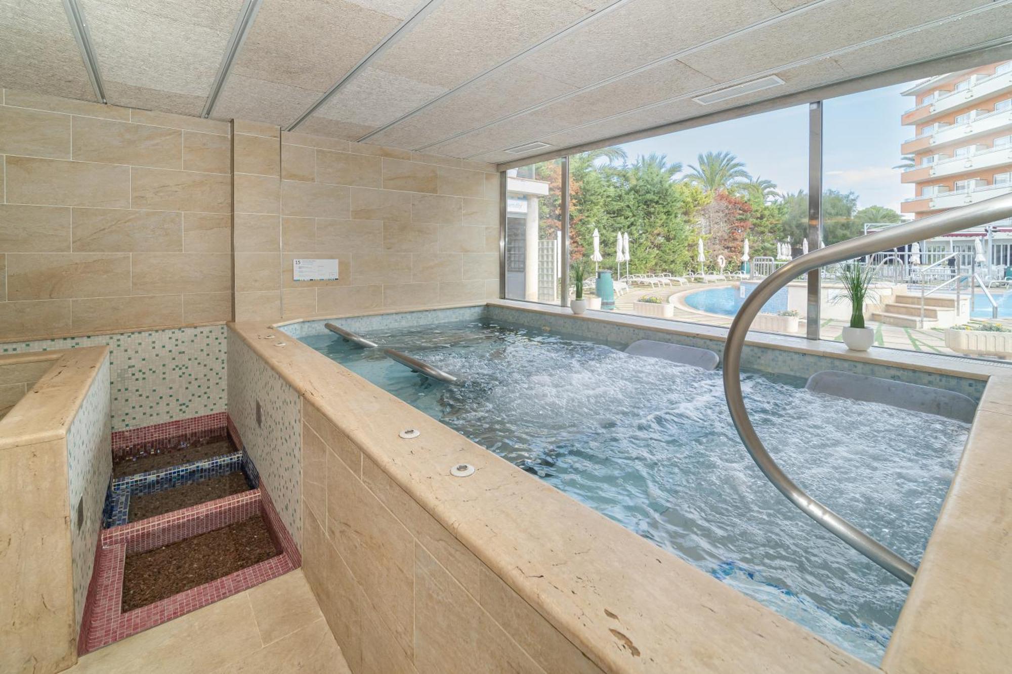 Ferrer Janeiro Hotel & Spa Кан Пикафорт Екстериор снимка
