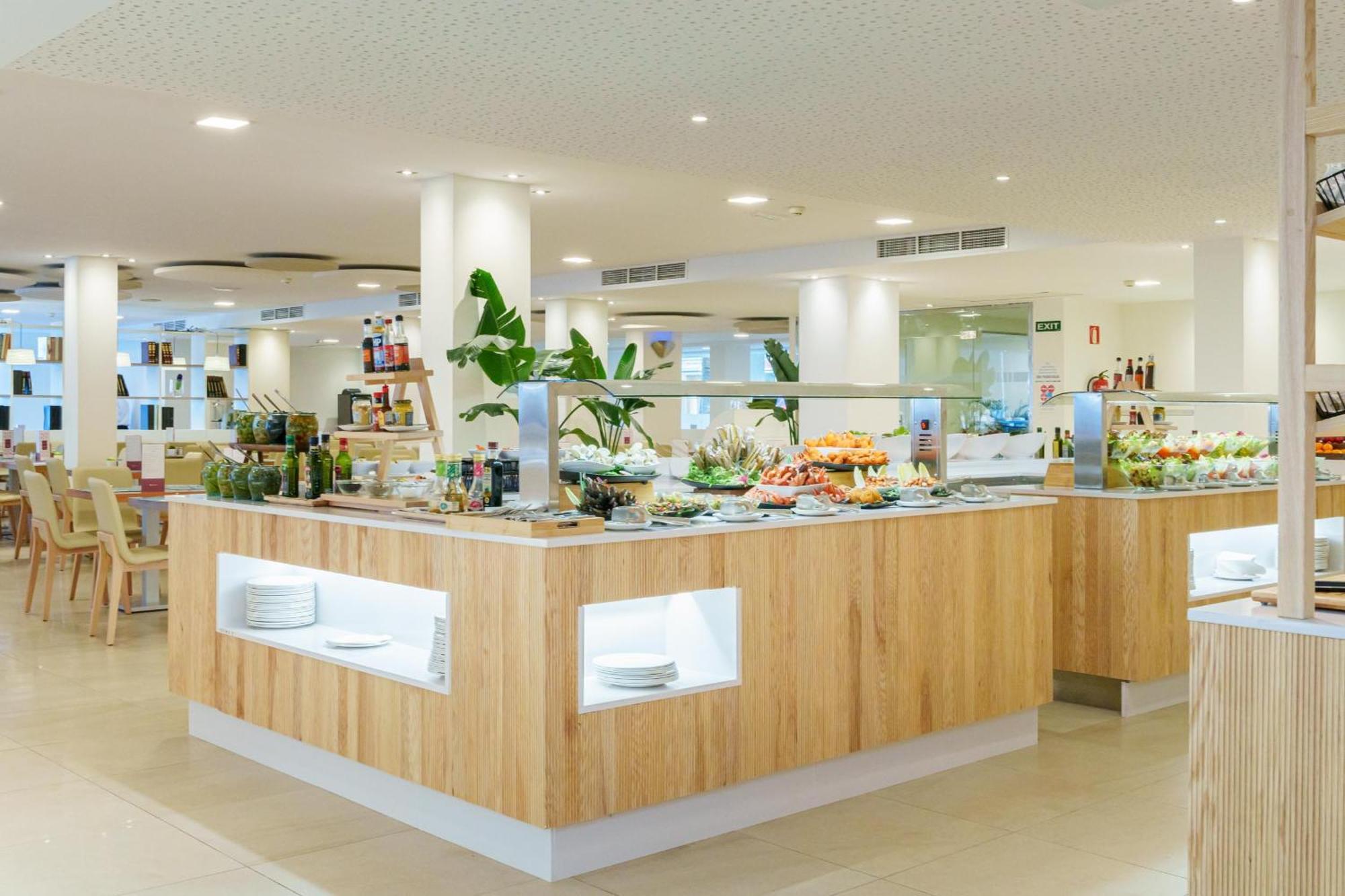 Ferrer Janeiro Hotel & Spa Кан Пикафорт Екстериор снимка